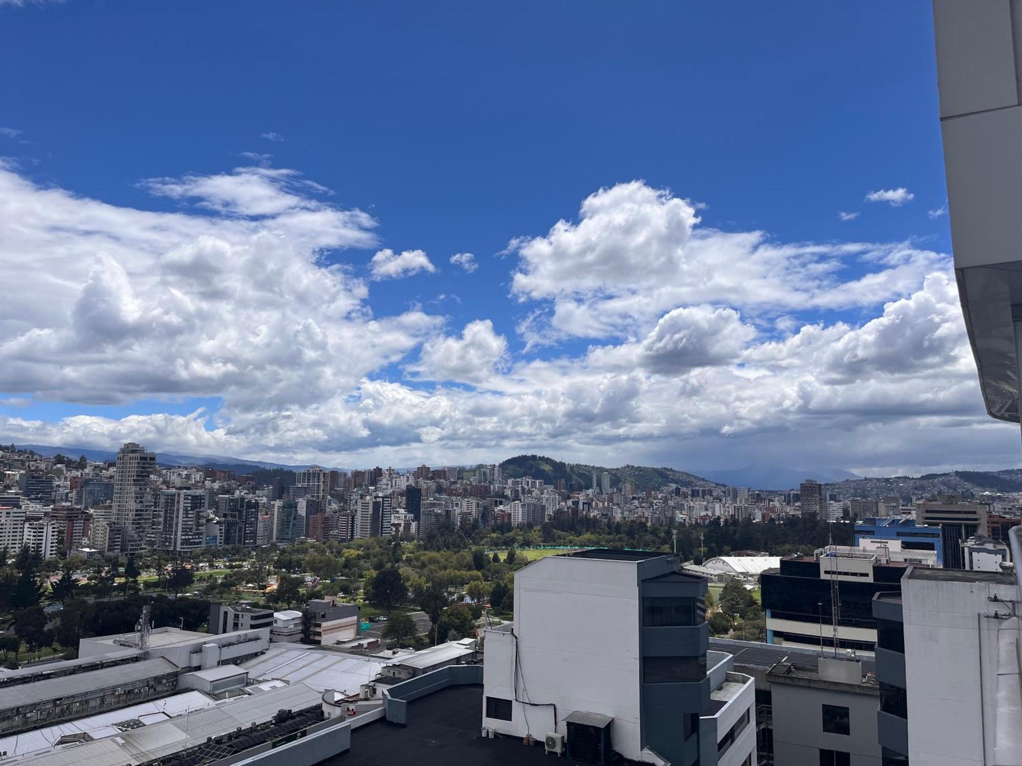 Suite Apartameto 1606 Espectacular Vista La Carolina, Piso 16 One - Quito Exterior foto