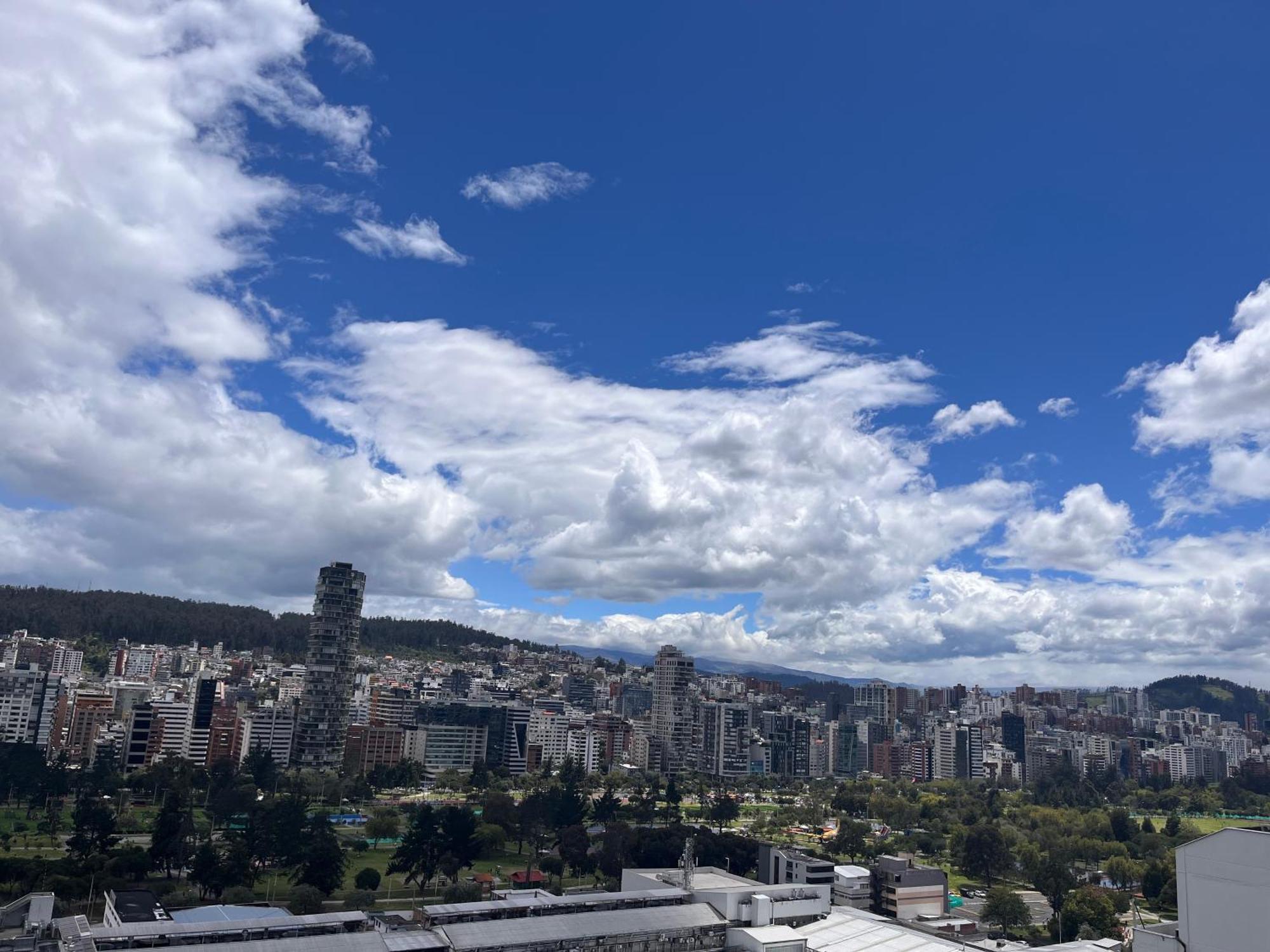 Suite Apartameto 1606 Espectacular Vista La Carolina, Piso 16 One - Quito Exterior foto